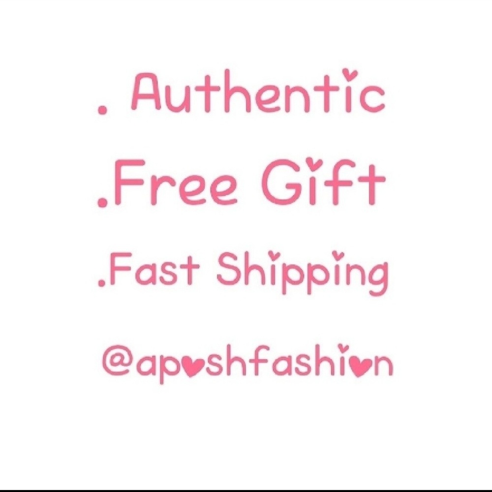 BEAUTIFUL VICTORIA'S SECRET COSMETIC BAG (1 Available) - Picture 8 of 8